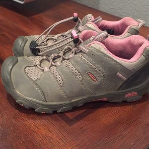 Keen girls shoes